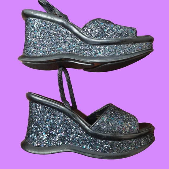 Le chateau black clearance heels