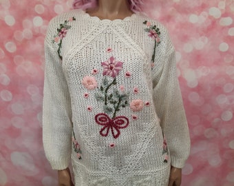 Vintage 80s Cottagecore Floral Hand knit Sweater Size M Cream Acrylic Oversized