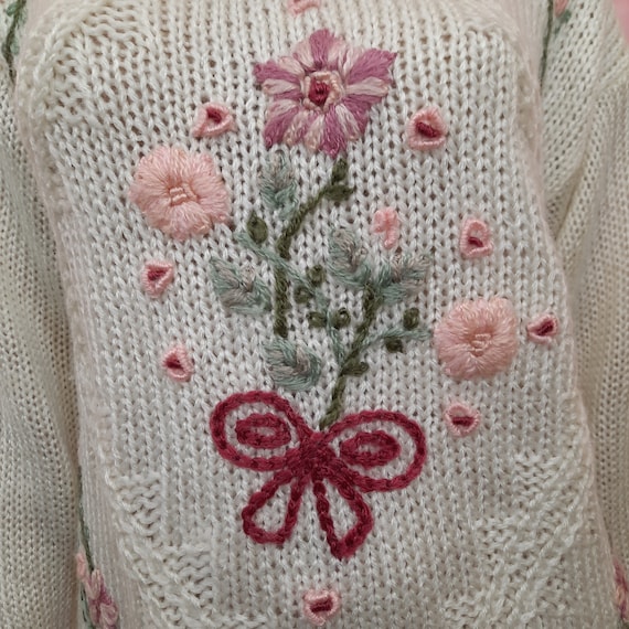 Vintage 80s Cottagecore Floral Handknit Sweater S… - image 3