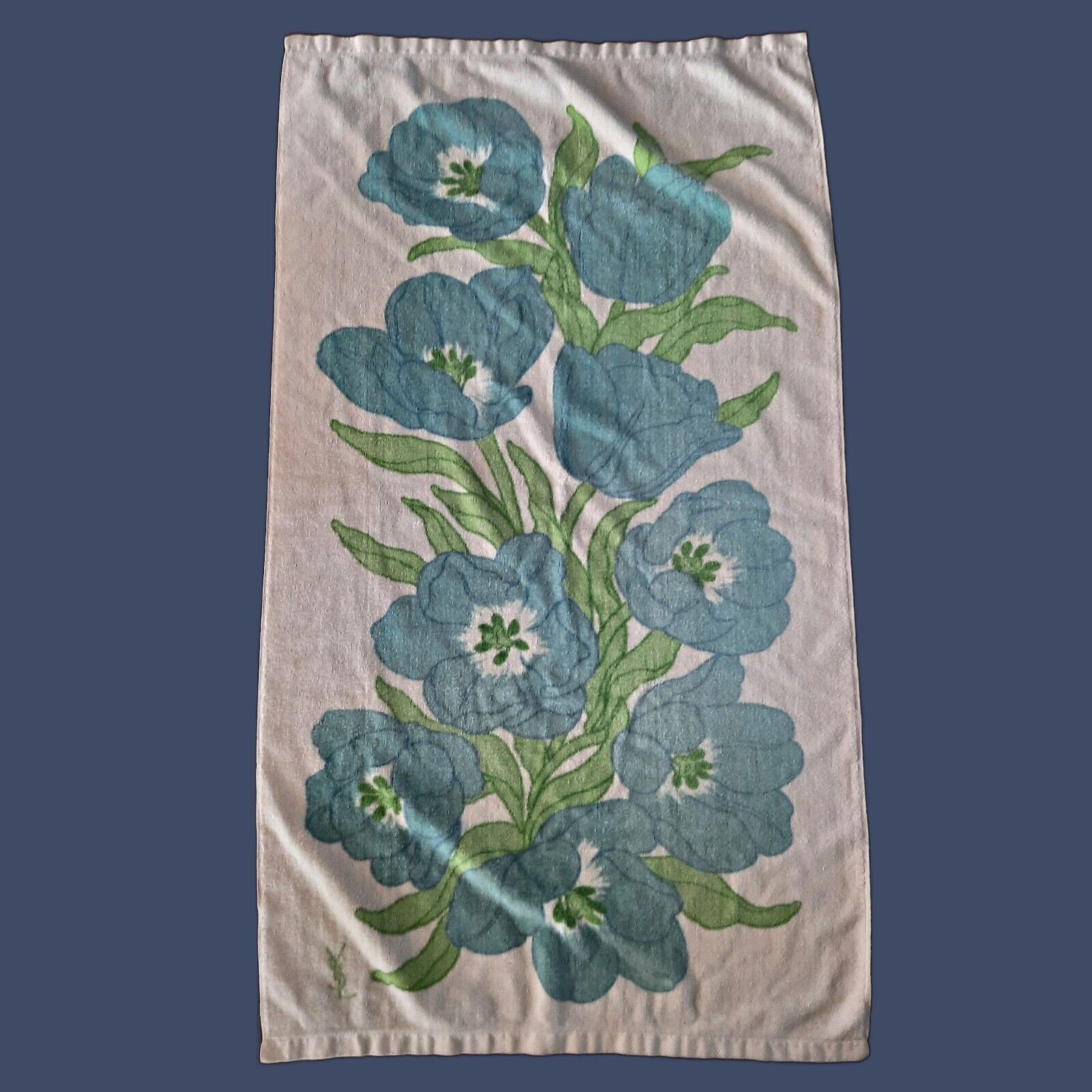 Vintage Yves Saint Laurent YSL Fieldcrest Bath Towel White Blue floral 25 x 46