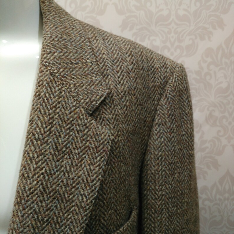 Vintage Harris Tweed Sport Coat Blazer Jacket Mens 40 R Suede Elbow Patches Herringbone Brown