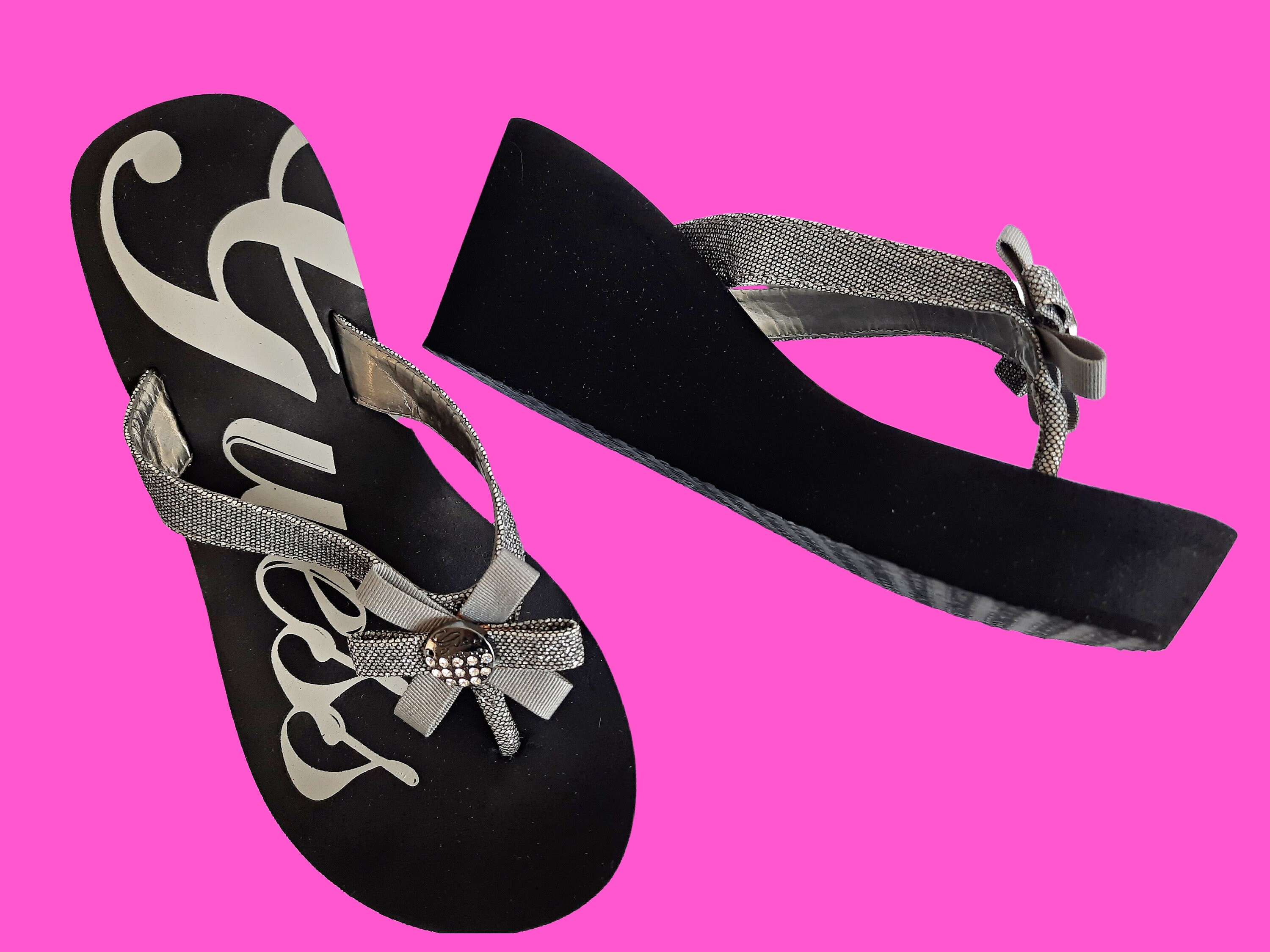 Guess wedge hotsell flip flops