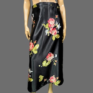 スカート flower satin skirt acka size 1 satin flower skirt – Acka online store