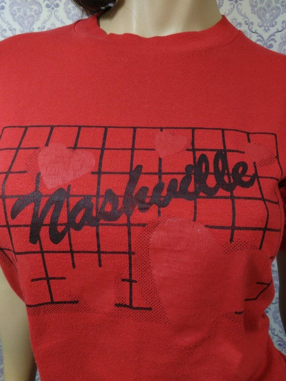 Vintage 80s Nashville T Shirt Jerzees Red Hearts … - image 2