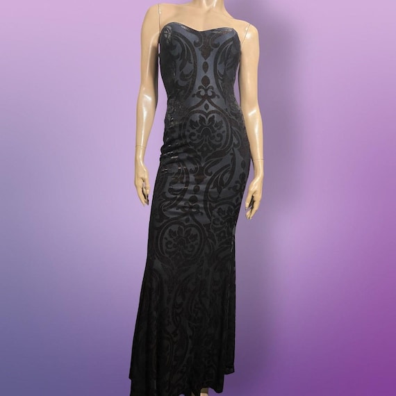 here to party maxi dress Dance through the night in our Painted Hearts Maxi Dress  where elegance  meets romantic charm. Link here: https://amoonlark.com/collections/party /products/elegant-painted-hearts-printed-maxi-dress 