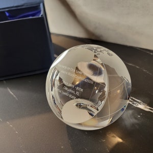 Fermacarte a forma di globo di cristallo / Fermacarte Regalo per ufficio / Regalo per conferenza / Fermacarte per premi