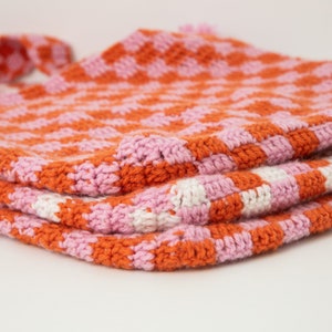 Pink and Orange Crochet Bag with PomPoms, Crochet shoulder bag, pink and orange summer bag, boho tote, checkered print bag, pink check bag image 8