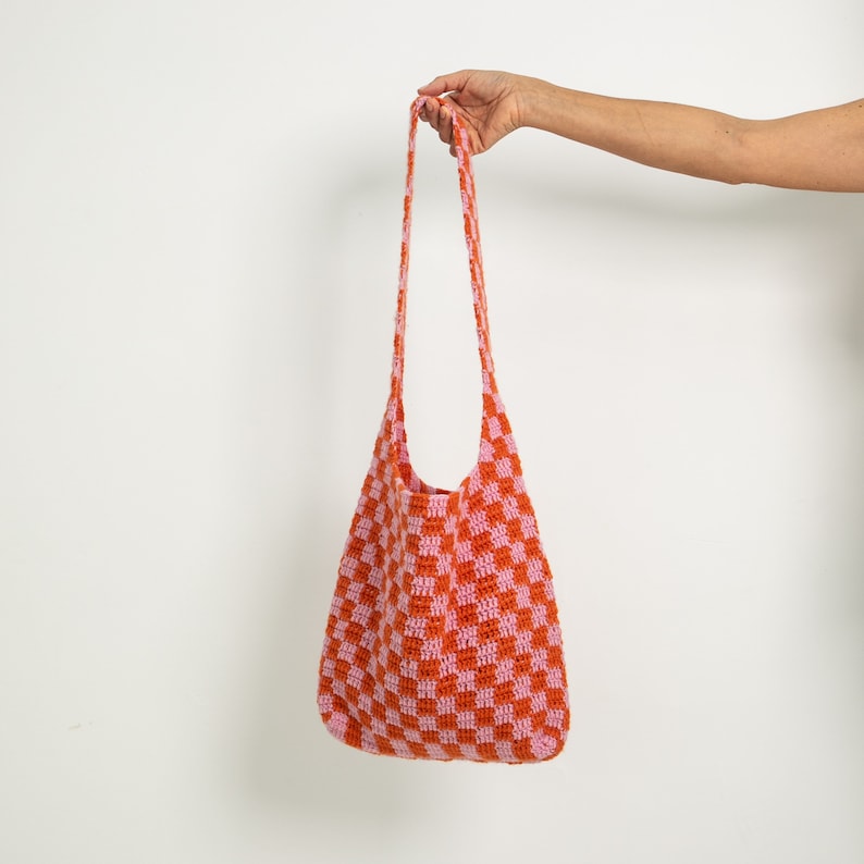 Pink and Orange Crochet Bag with PomPoms, Crochet shoulder bag, pink and orange summer bag, boho tote, checkered print bag, pink check bag image 7