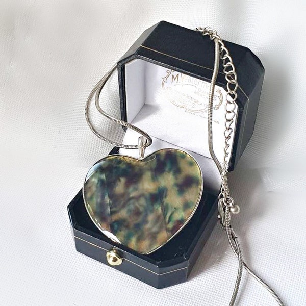 Vintage Heart Necklace encased Resin, Vintage  MS Heart Pendant Necklace, Marks and Spencer's Vintage Resin Heart