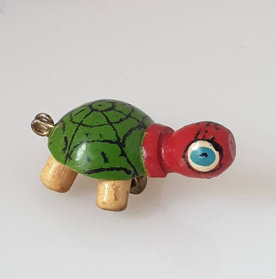 Vintage Tortoise Brooch, Wooden Hand painted Tort… - image 1