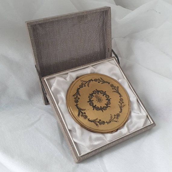 Vintage Compact Powder Case Boxed,  Regent Of Lond