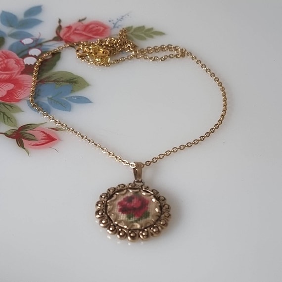 Vintage Cross Stitch Rose Pendant Necklace, Retro… - image 8