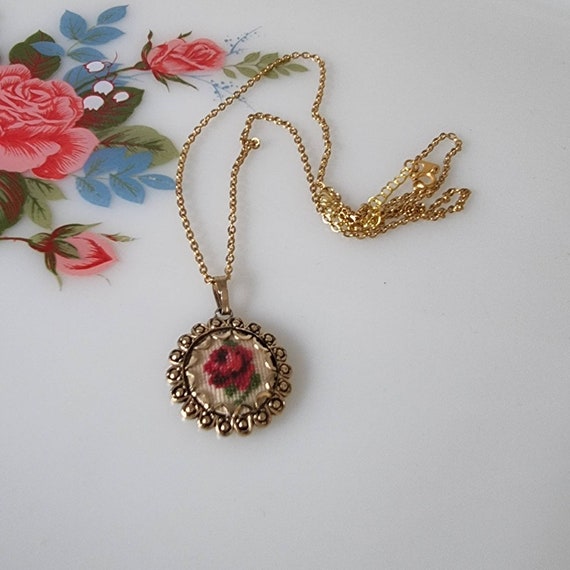 Vintage Cross Stitch Rose Pendant Necklace, Retro… - image 9