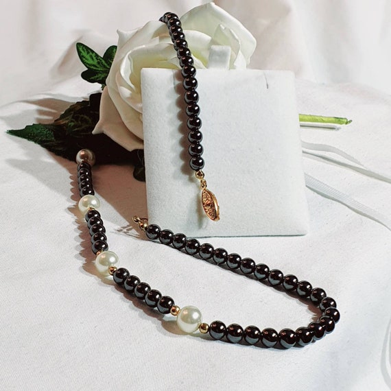 Vintage Faux Pearls Single Strand Necklace 1950s Necklace Quality