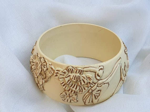 Vintage carved bangle, vintage carved hand painte… - image 8