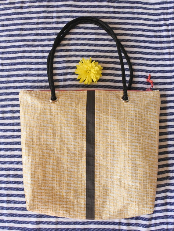 Small Recycled Kevlar Sailcloth Bag With Batten Pocket Sail Tote