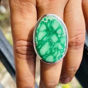 Natural Chrysoprase solid 925 sterling silver ring Silversmith one-of-a-kind Unique handcrafted gemstone ring