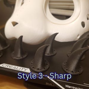Fursuit Paw Claws. Costume Accessories. Nails. Furry Fursuit Making. Many Styles, Colors and Sizes. Glue or Sew. Fluorescent + Glow options afbeelding 11