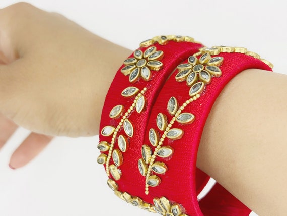 Red silk thread on sale bangles