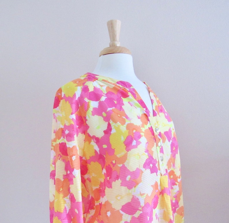 Size 14 Vintage Pink orange and yellow 34 length sleeve floral tunic beach cover-up