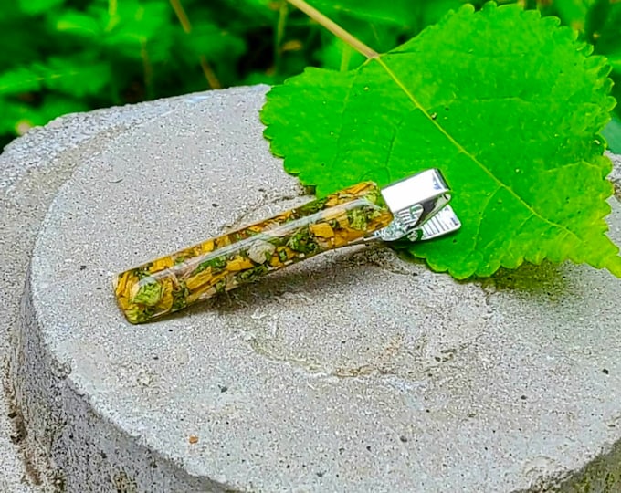 Tie bar. Tie clip.  Memorial Jewelry, Memorial beads. Wedding flowers. Funeral flowers. Made with real flowers.