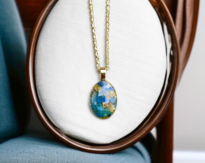 18mm x 13mm oval Memorial Beads. Memorial Jewelry, Wedding Flowers. Jewelry made from Funeral Flowers. Made with real flowers