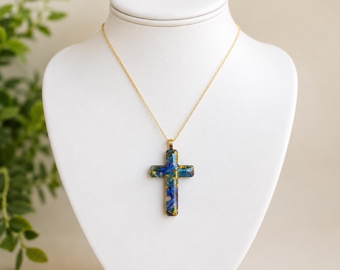 Custom Flower Petal Cross Necklace, Memorial Jewelry, Cross keychain made with funeral flowers.