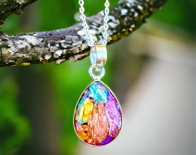 Sterling silver tear drop necklace.  Memorial Jewelry, Memorial Beads. Wedding Flowers. Funeral Flowers.Made with real flowers