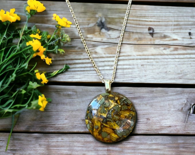 25mm Memorial Beads. Memorial Jewelry, Wedding Flowers. Jewelry made from Funeral Flowers. Made with real flowers