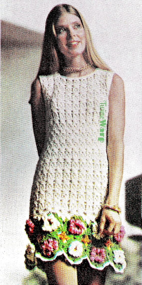 Flowery Border Dress • Lace Summer Motif Flower • 1960s Vintage