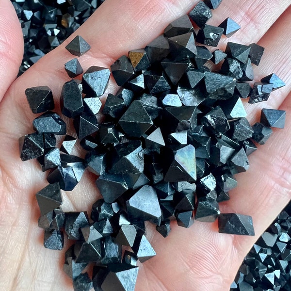 Piedras de magnetita, magnetita natural cruda octaédrica