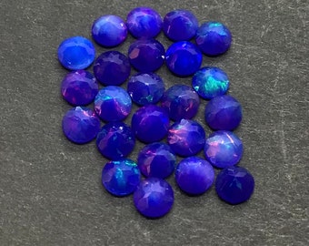 Naturalny niebieski opal etiopski: okrągły, fasetowany kamień jubilerski (2-12 mm)