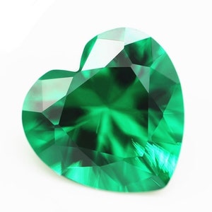 Emerald Heart Cut Synthetic Handmade Gemstone 3mm To 10mm Emerald Green Nano Crystal Loose Gemstone Assorted For All Type Jewelry