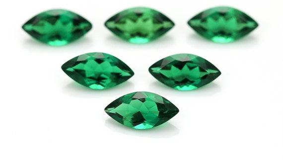 EMERALD 8 x 4 MM MARQUISE CUT 3 PIECE SET CALIBRATED BEAUTIFUL GREEN COLOR 