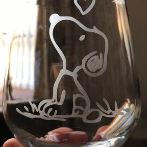 Peanuts, Dining, Beautiful Euc Charlie Brown Snoopy Friends Peanuts  Stemless Wine Glass