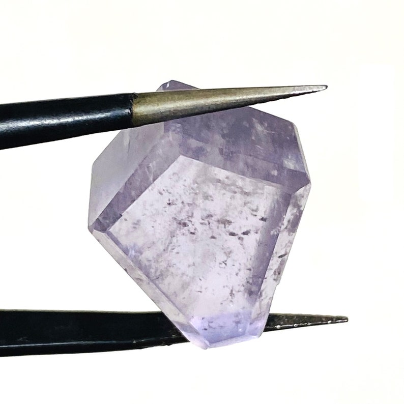 polished kunzite
