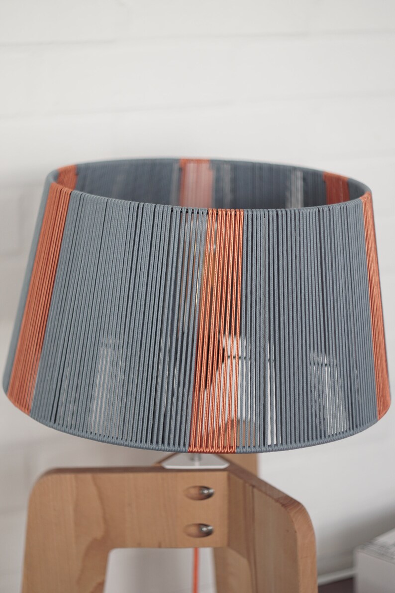 Dreibein Stehlampe Dänische Moderne Beleuchtung Einzigartige | Etsy