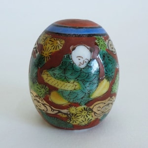Kutani porcelain Fuchin weight Hand painted ,Vtg. Japanese Handcrafted Art Ceramic Fuchin Scroll weight #A6156