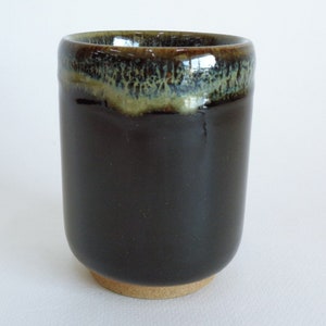 A7617# Yunomi Tea cup Chosen (Korea) Karatsu Chawan, Japanese Artistic marked Pottery