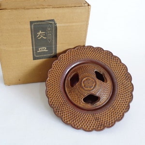 Iron Incense burner Old Japanese Nambu Tekki Handcrafted cast iron Incense burner, signed ,Boxed #A7540