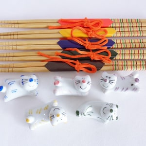 Cats Chopsticks rest set 5, Japanese bamboo Chopsticks set 5 with Ceramic Chopsticks rest Group of 10 pcs. in Original packaging #A7635