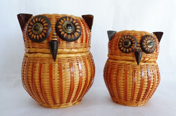 中国フクロウの竹かご 上海の手工芸品 籐製竹製フクロウの蓋付きかご
