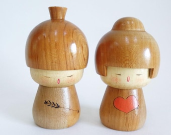 木製人形 壺を持つ工芸品 木製人形 壺を持つ工芸品 Amazon.co.jp: 彫像