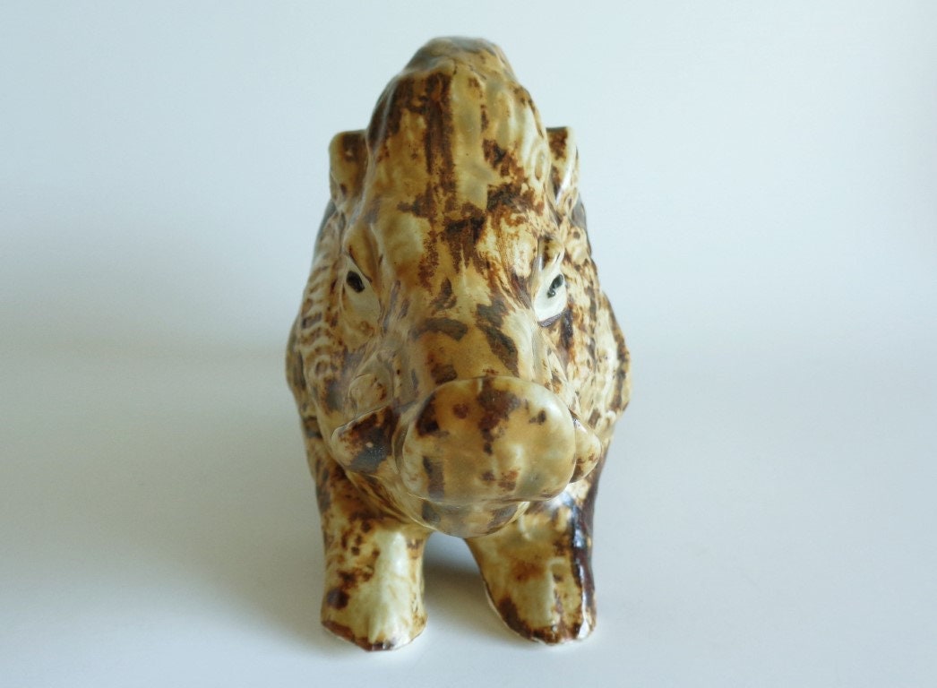 猪の彫刻、瀬戸焼陶器小像、刻印番号A218 - Etsy 日本