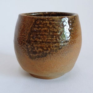Handcrafted Teacup, Japanese Art Wood-Fired pottery Tea cup Chawan, Artist&#39;s Sign on bottom #A4196