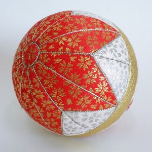Kimekomi ball Tucked Fabric Ornament , Japanese Folk Art craft #A6324