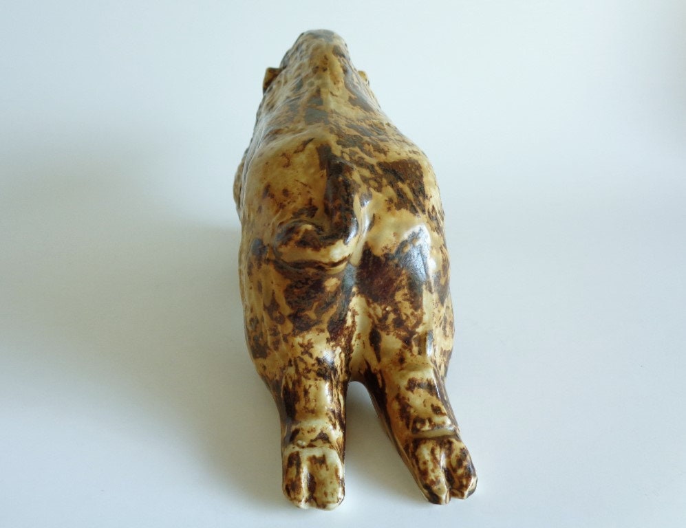 猪の彫刻、瀬戸焼陶器小像、刻印番号A218 - Etsy 日本