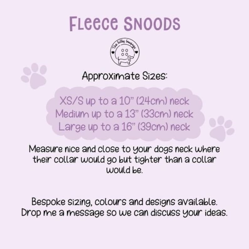 Może przedstawiać: R&oacute;żowo-biała grafika z tekstem "Fleece Snoods" i "Przybliżone rozmiary:" po kt&oacute;rym następuje lista rozmiar&oacute;w komin&oacute;w dla ps&oacute;w w calach i centymetrach. Grafika zawiera r&oacute;wnież tekst "Zmierz dokładnie i blisko szyi psa, gdzie powinien być kołnierz, ale ciaśniej niż kołnierz." i "Dostępne rozmiary, kolory i wzory na zam&oacute;wienie. Napisz do mnie wiadomość, abyśmy mogli om&oacute;wić Twoje pomysły."