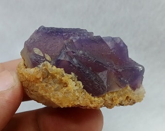 56 Grams Beautiful Natural Purple Cubic Fluorite Combined With Calcite Specimen Measuring 50*33*30 mm Undamaged Purple Fluorite Specimen