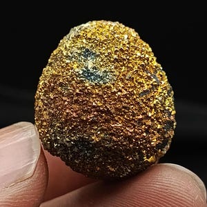 27 grams Dashing Rainbow Pyrite Egg Crystal , Minerals, Crystal, Measuring 25*23*22 mm Natural Rainbow Multi Shades Pyrite Crystal Pakistan